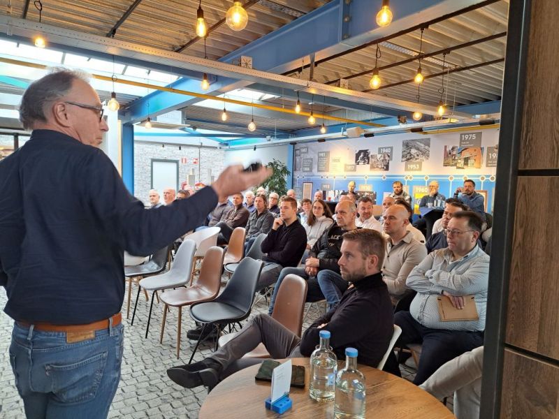 kennissessie-geveldragers-monteren-3